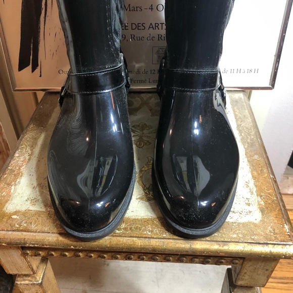 SZ 8-STUART WEITZMAN BLACK CHUNK HEEL QUILTED HEEL BOOTS - Picture 13 of 16